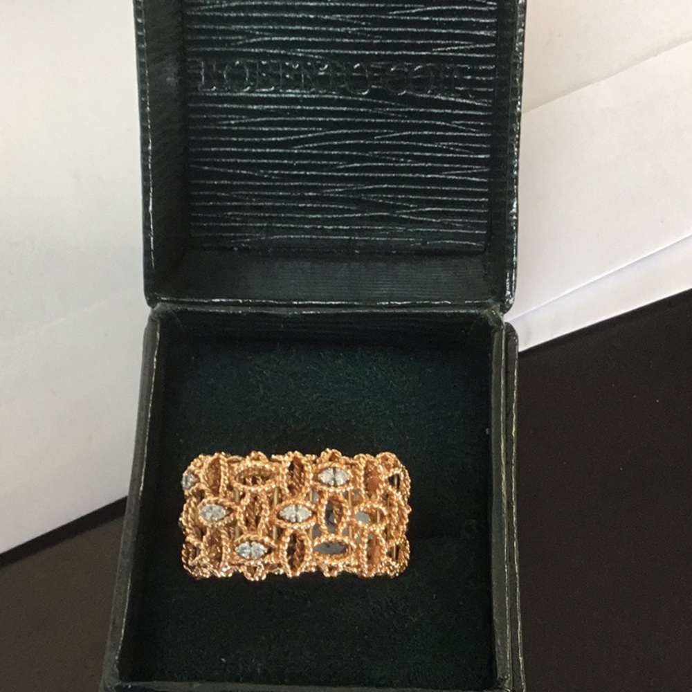 Rose gold and diamond Roberto Coin band